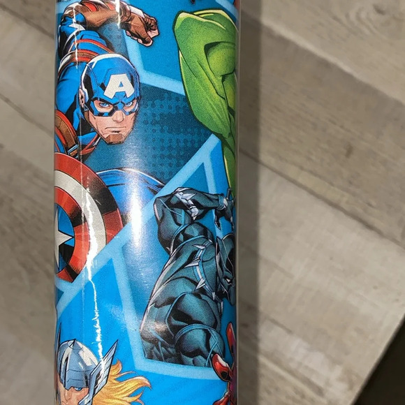 Avengers movie gift wrapping paper new in package - Picture 7 of 9